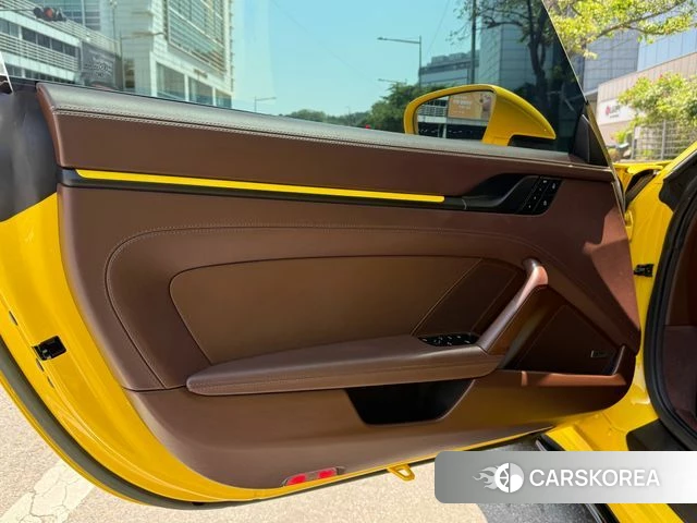 Porsche 911(992) id 4329869 из Кореи 16