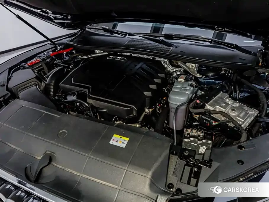 Audi A7L id 4649382 из Китая 31