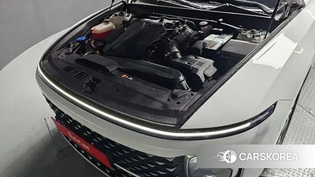 Hyundai Grandeur (GN7) id 3026938 из Кореи 16