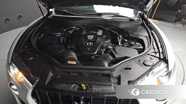 Maserati Levante id 3077003 из Кореи 16