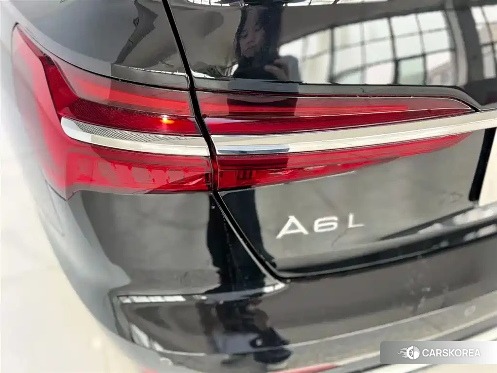 Audi A6L id 4577413 из Китая 16
