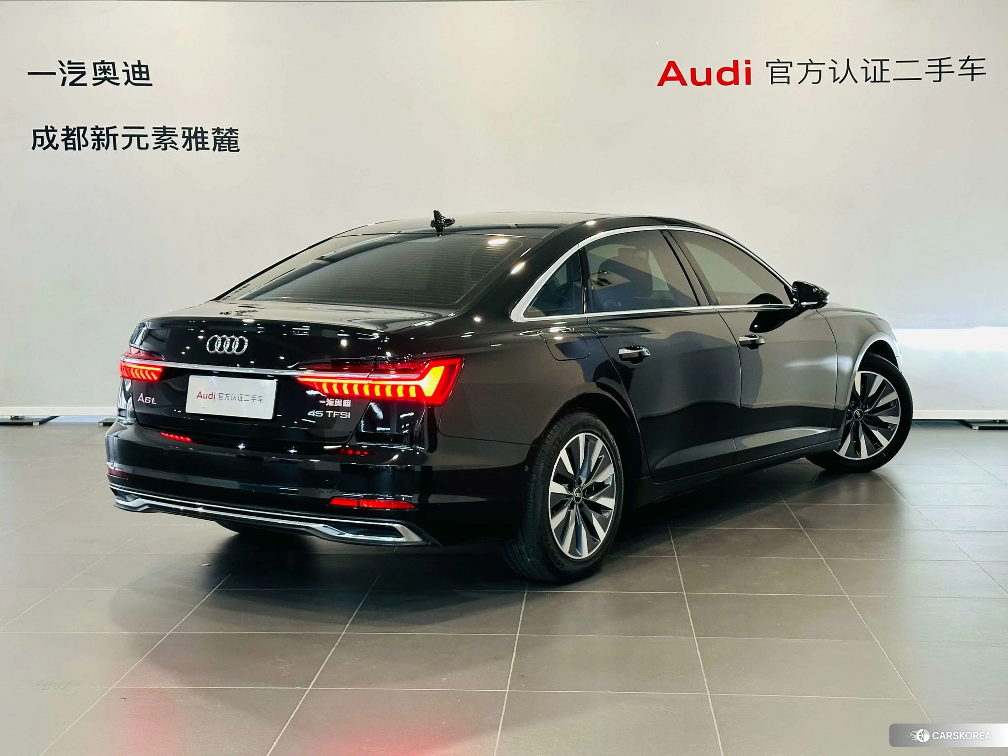 Audi A6L id 4453833 из Китая 14