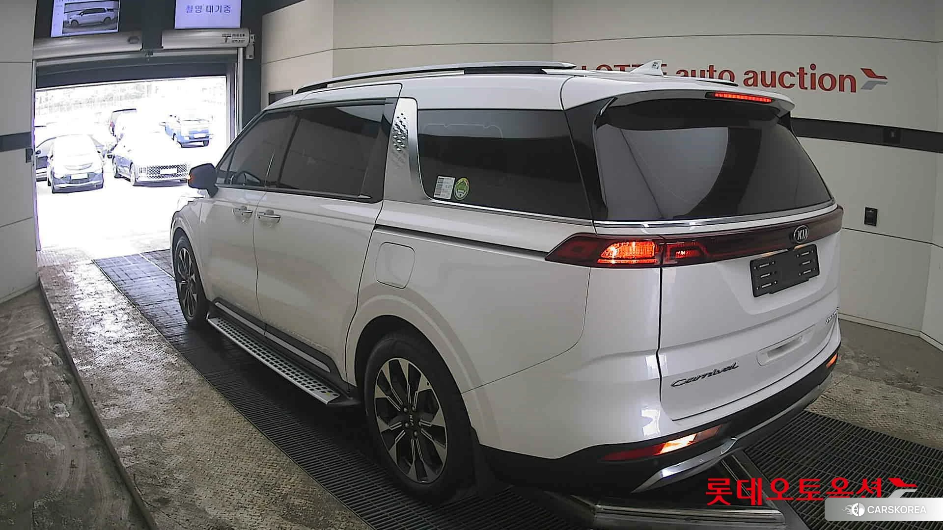 Kia Carnival Limousine id 3888376 из Кореи 34