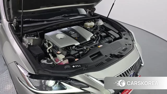 Lexus ES300h 7th generation id 3325123 из Кореи 16