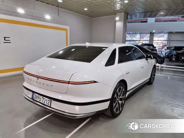 Hyundai Grandeur (GN7) id 3544562 из Кореи 16