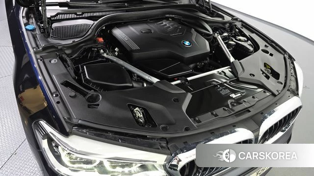 BMW 5 Series (G30) id 3872866 из Кореи 16