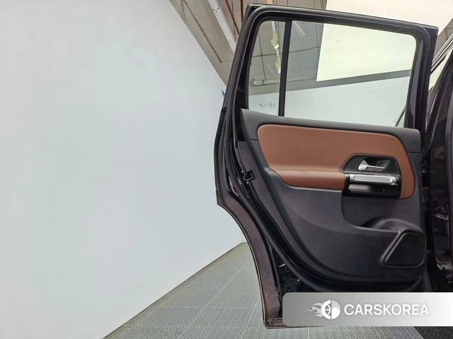 Mercedes-Benz GLB id 4353347 из Китая 16