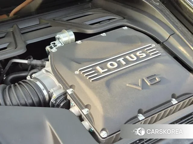 Lotus Emira id 3605686 из Кореи 16