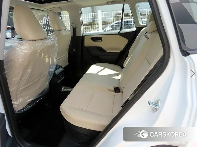 Toyota RAV4 5th Generation 2026 Белый из Кореи, фото 6
