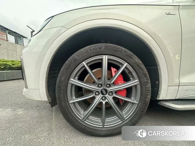 Audi Q5L id 4274457 из Китая 15