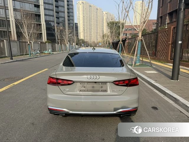 Audi A5 2021 Темно-серый из Китая, фото 6