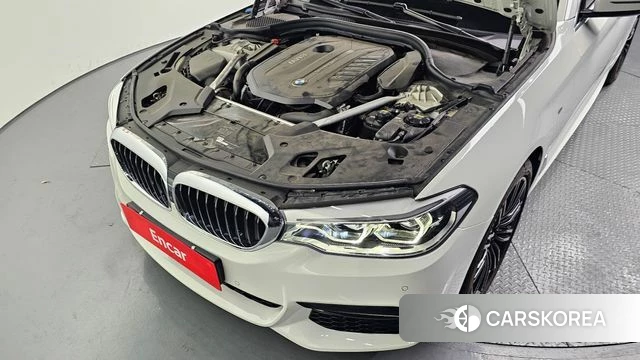 BMW 5 Series (G30) id 3834271 из Кореи 16