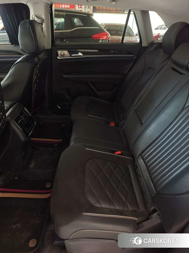 Volkswagen Tourang id 4297457 из Китая 9