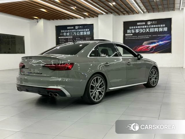 Audi S4 2021 Темно-серый из Китая, фото 6