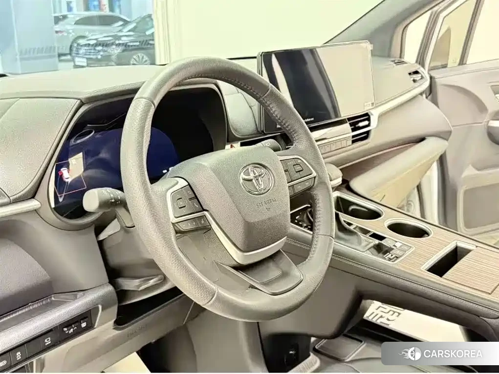 Toyota Granvia id 4601053 из Китая 9
