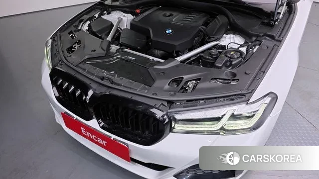 BMW 5 Series (G30) id 3555453 из Кореи 16