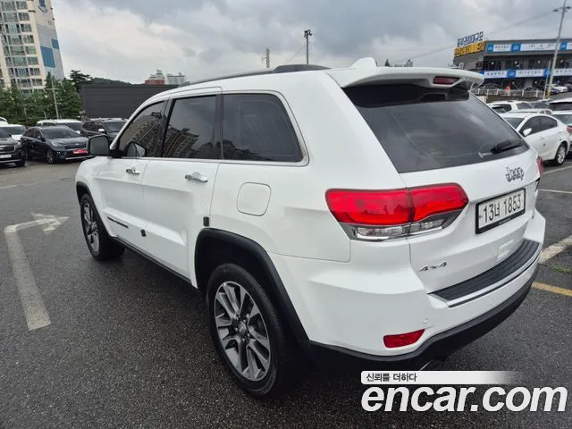 Jeep Grand Cherokee id 2846978 из Кореи 16