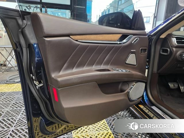 Maserati Ghibli id 3823892 из Кореи 11