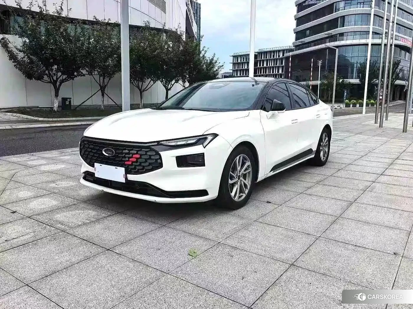 Ford Mondeo 2022 Белый из Китая, фото 6