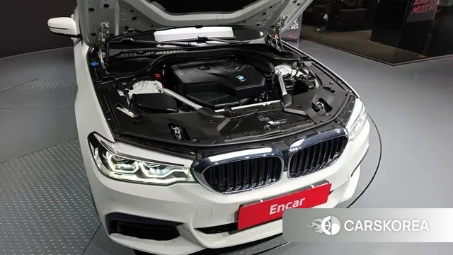 BMW 5 Series (G30) id 3514428 из Кореи 16