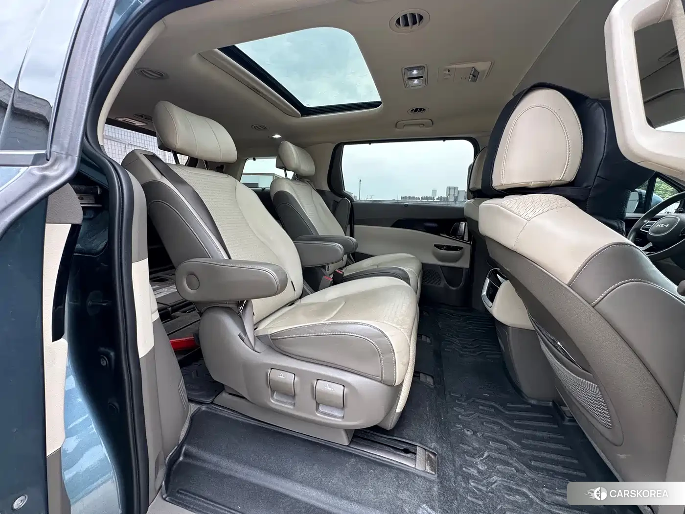 Kia Carnival id 4589317 из Китая 10