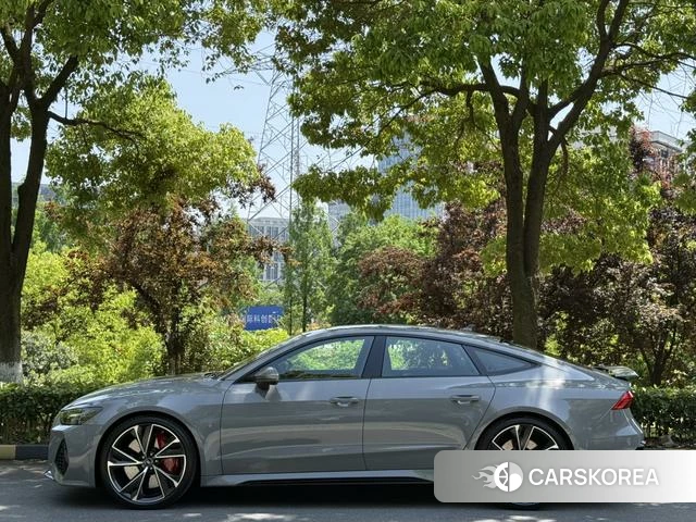 Audi RS 7 2025 Темно-серый из Китая, фото 6