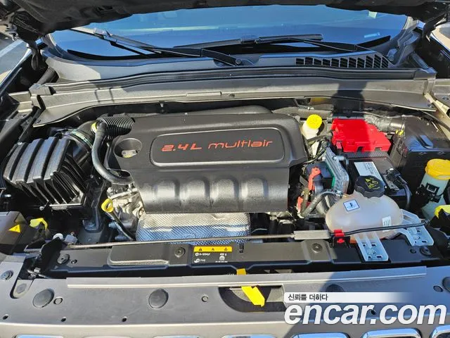 Jeep Renegade id 2398623 из Кореи 16