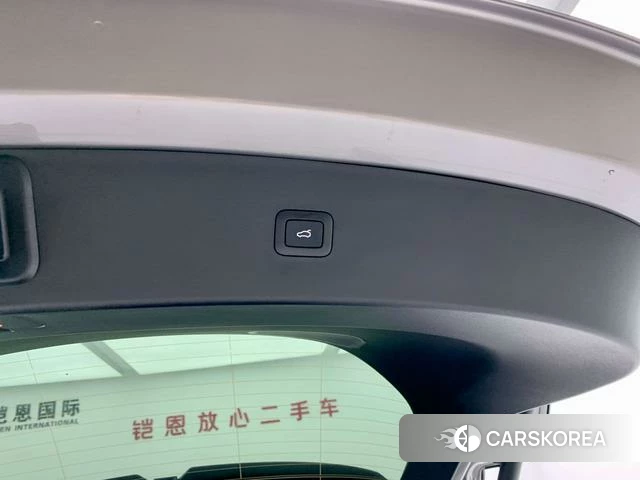 Xiaomi Car Xiaomi YU7 id 3919469 из Китая 25