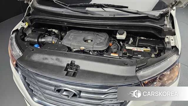 Hyundai The New Grand Starex id 3778633 из Кореи 16