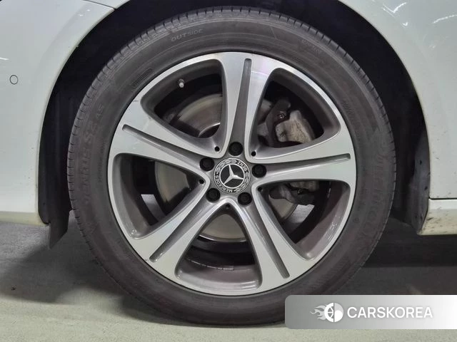 Mercedes-Benz E-Class W213 id 4587258 из Кореи 16