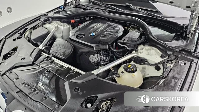 BMW 5 Series (G30) id 3493949 из Кореи 16