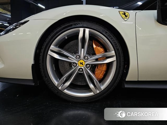 Ferrari 296 GTB id 3940490 из Кореи 16