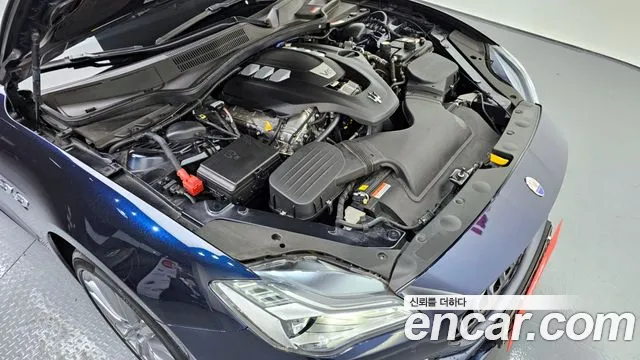 Maserati Quattroporte id 2311915 из Кореи 16