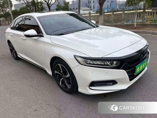 Honda Accord id 3889849 из Китая 21
