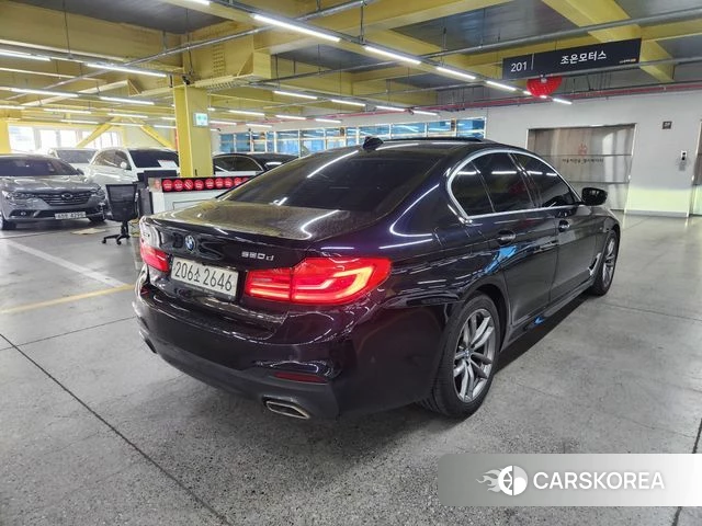 BMW 5 Series (G30) id 3823949 из Кореи 9