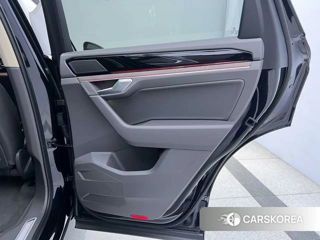 Volkswagen Touareg id 4213114 из Китая 29