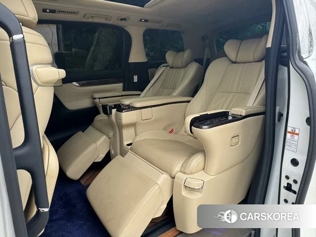Toyota Elfa id 4365949 из Китая 14