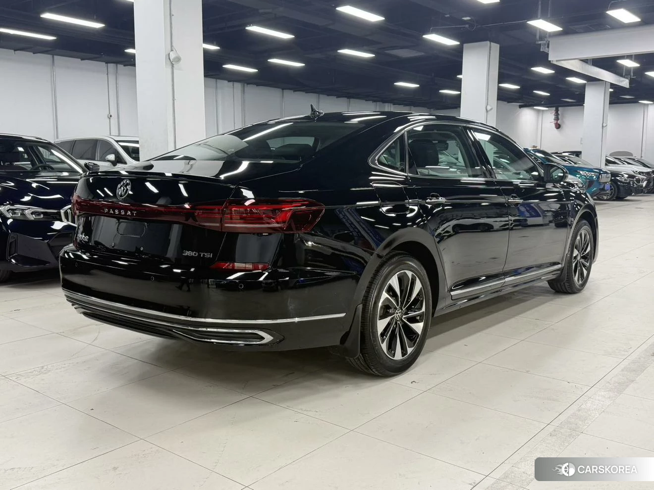 Volkswagen Passat id 4413407 из Китая 18