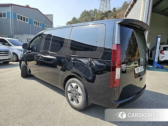 Hyundai Staria id 2448111 из Кореи 16