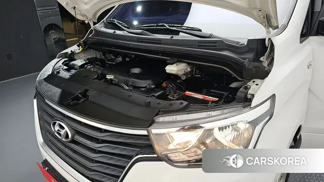 Hyundai The New Grand Starex id 3396270 из Кореи 16