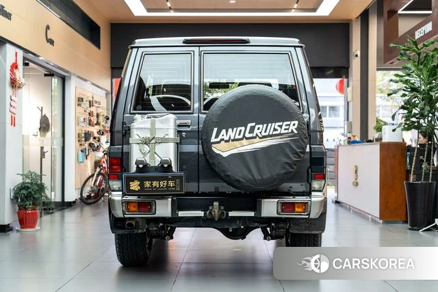Toyota Land Cruiser 70 Series id 4258836 из Китая 14