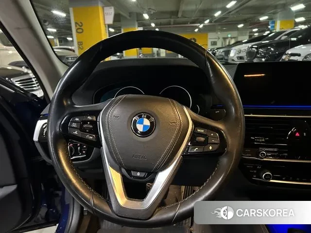 BMW 5 Series (G30) id 3454983 из Кореи 16