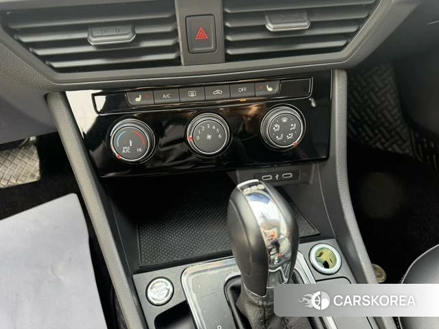 Volkswagen Bora id 4276630 из Китая 20
