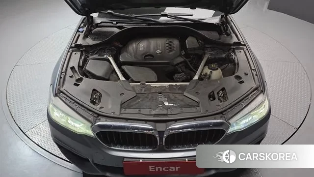 BMW 5 Series (G30) id 3737369 из Кореи 16