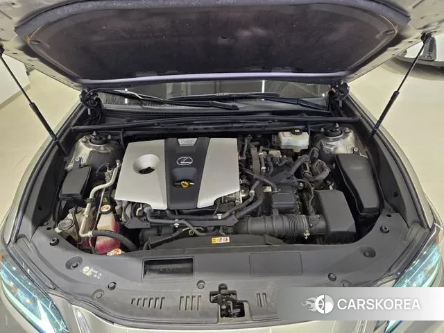 Lexus ES300h 7th generation id 3522535 из Кореи 13