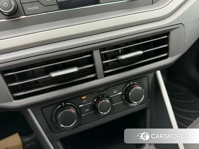 Volkswagen Polo id 4209516 из Китая 13