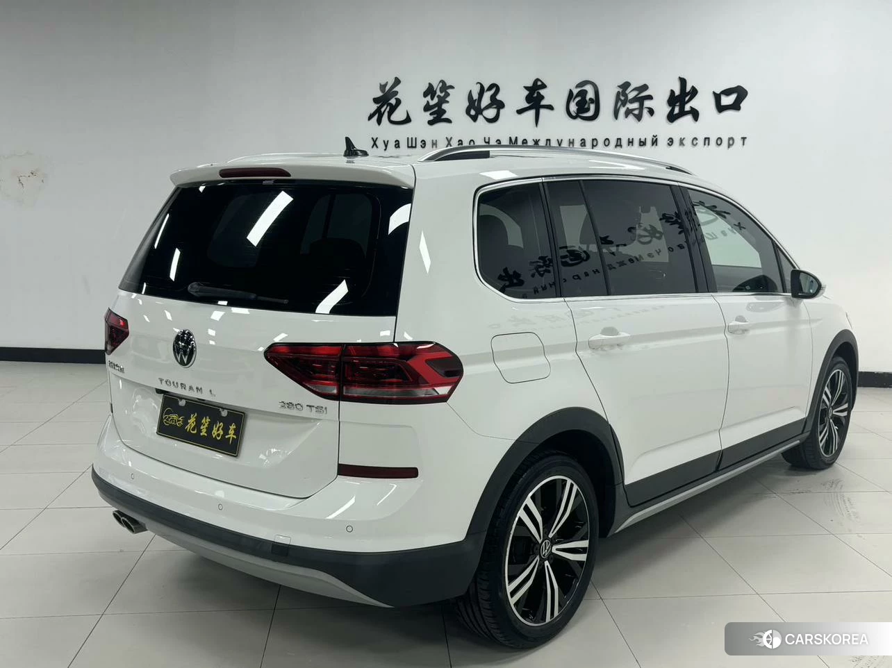 Volkswagen Touran L id 4513593 из Китая 21