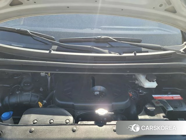 Hyundai The New Grand Starex id 4255183 из Кореи 16