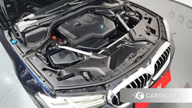 BMW 5 Series (G30) id 3348855 из Кореи 16