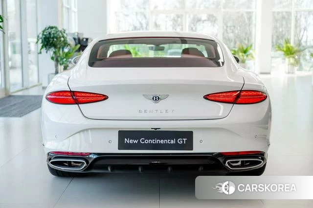 Bentley Continental PHEV 2026 Белый из Китая, фото 6